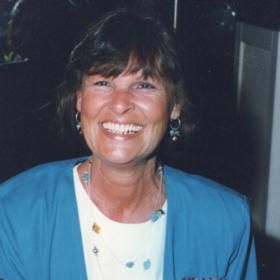 gloria bella.